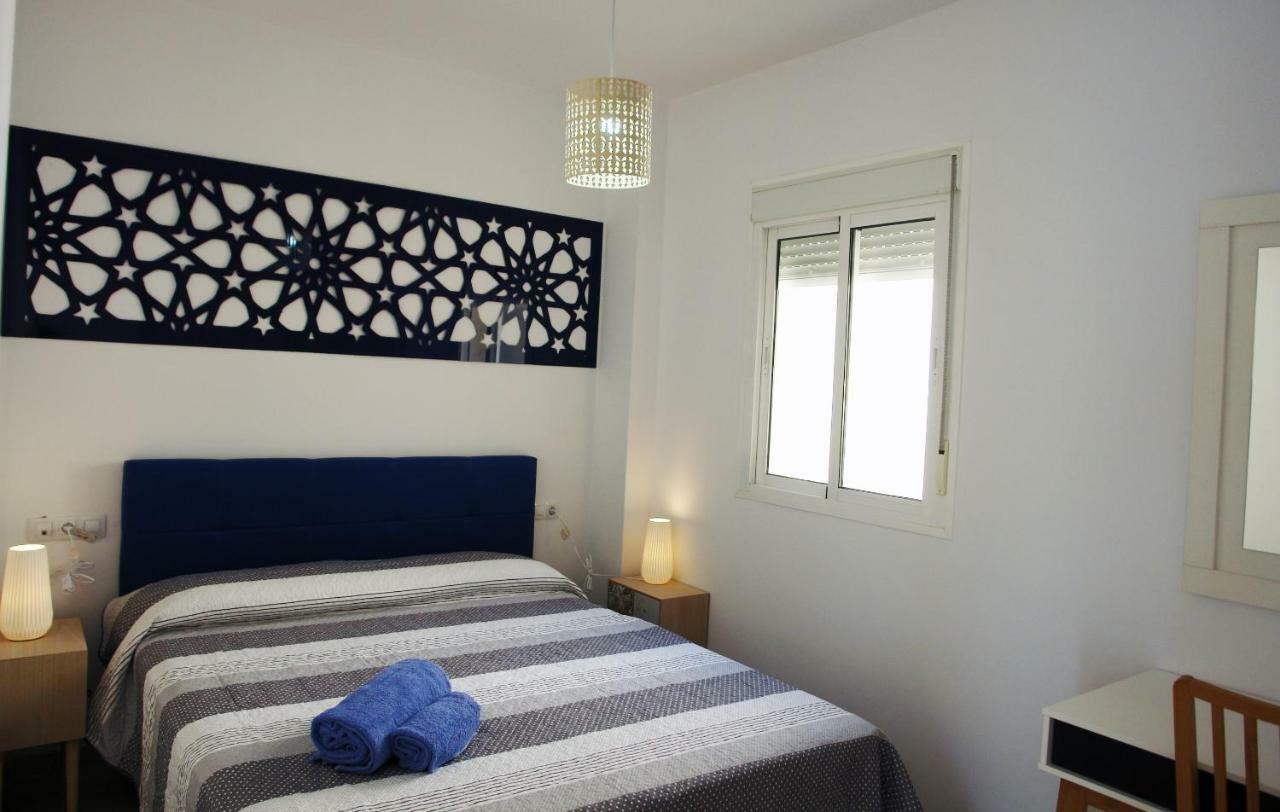 Apartamentos Costa De La Luz Playa Rota Esterno foto