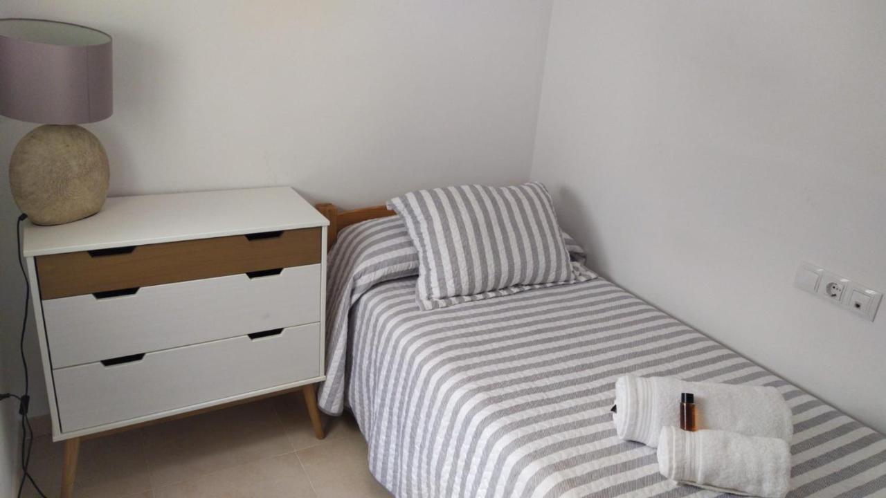 Apartamentos Costa De La Luz Playa Rota Esterno foto